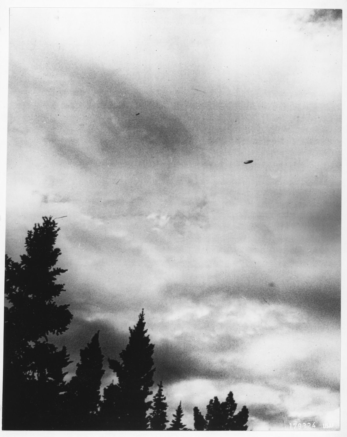 Black-and-white photograph from the scientific study of unidentified flying objects